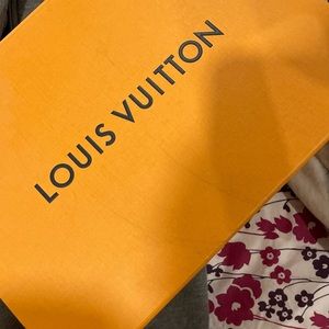 Authentic Louis Vuitton Damier Ebene Siena PM